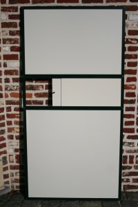 gesloten paneel in acp met schuifdeurtje